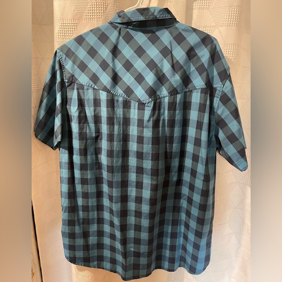 McKinney summer shirt - Picture 3 of 3